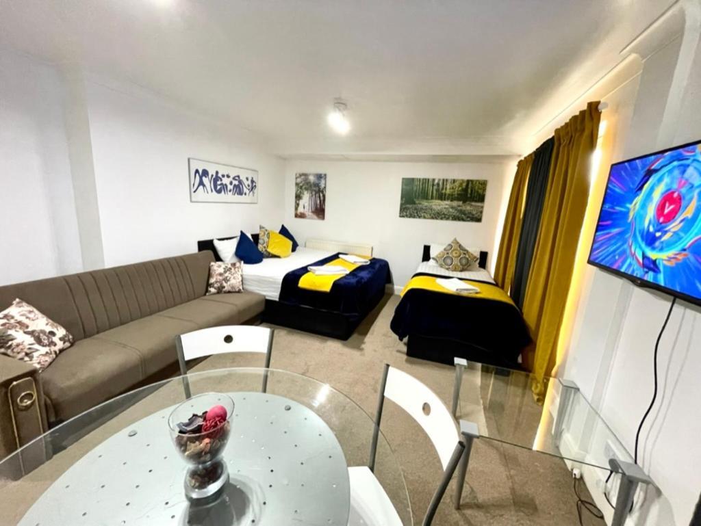 2 Bedrooms Modern Central London Apartment, Full Kitchen, 5 Minutes Tube Station Extérieur photo