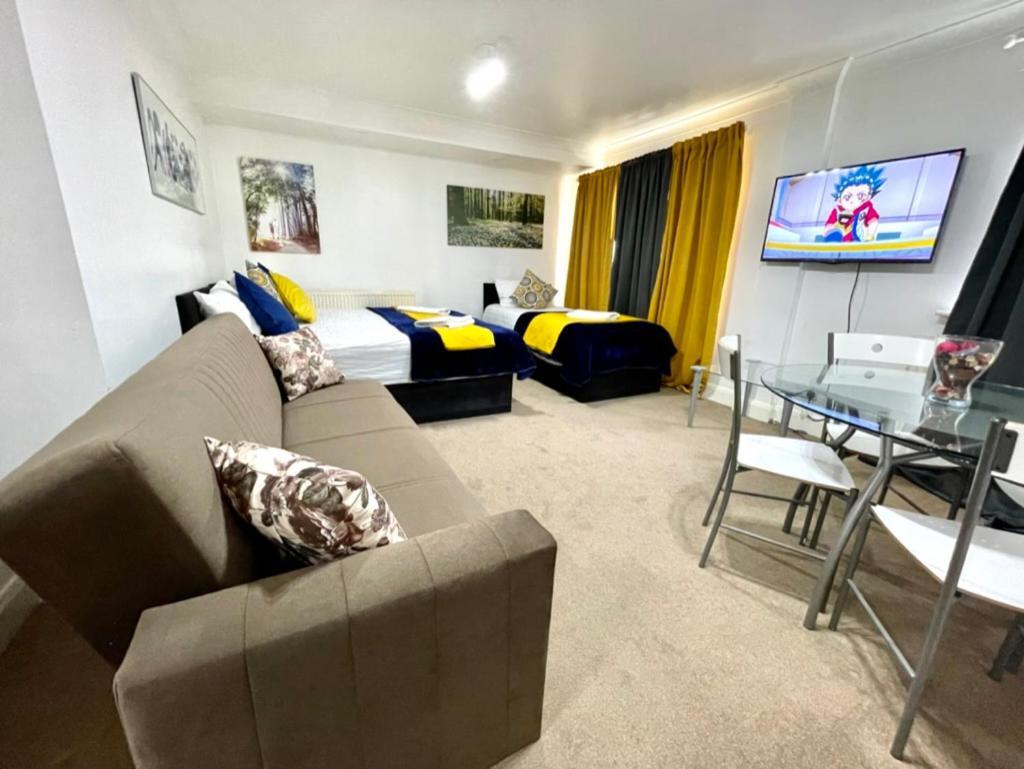 2 Bedrooms Modern Central London Apartment, Full Kitchen, 5 Minutes Tube Station Extérieur photo