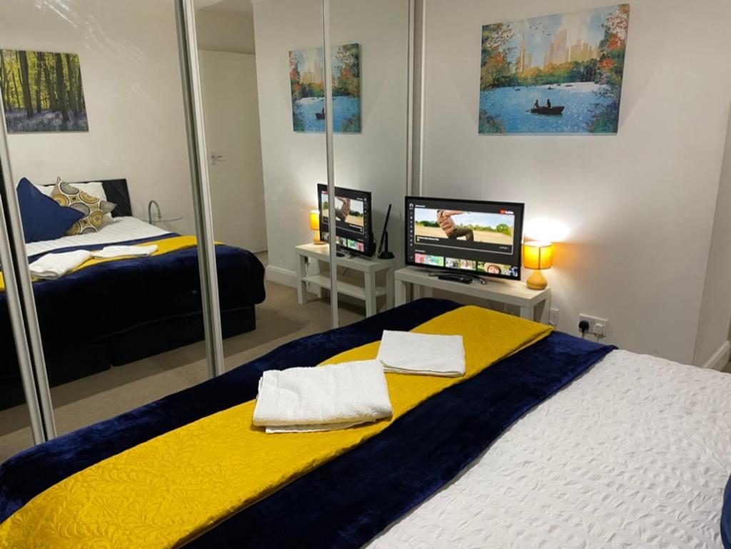 2 Bedrooms Modern Central London Apartment, Full Kitchen, 5 Minutes Tube Station Extérieur photo