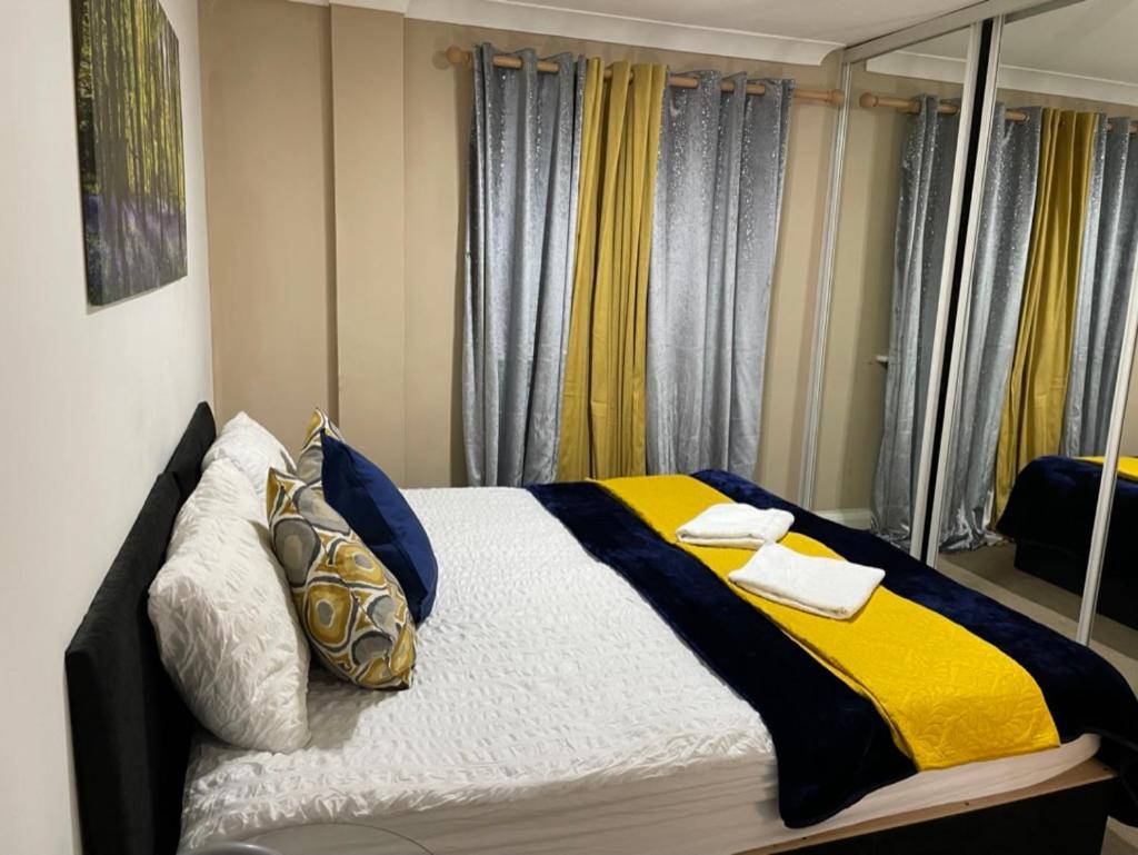 2 Bedrooms Modern Central London Apartment, Full Kitchen, 5 Minutes Tube Station Extérieur photo