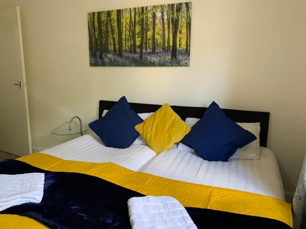 2 Bedrooms Modern Central London Apartment, Full Kitchen, 5 Minutes Tube Station Extérieur photo