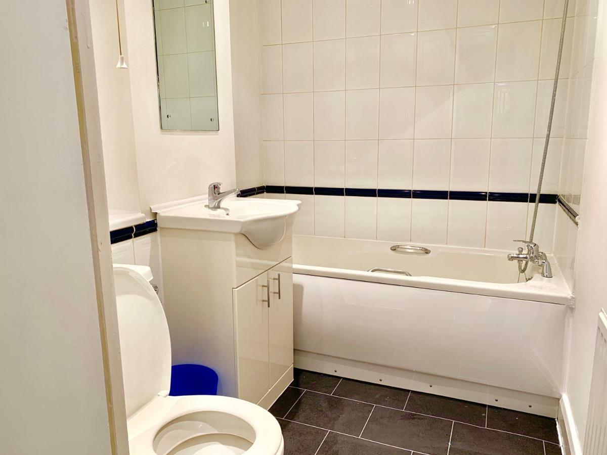 2 Bedrooms Modern Central London Apartment, Full Kitchen, 5 Minutes Tube Station Extérieur photo